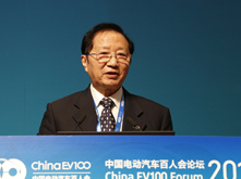 陳清泰：新能源汽車成長期應掌握核心技術、打造自主品牌