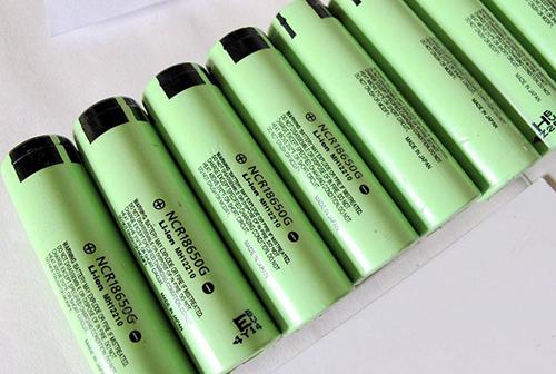 1505356074076048275.jpg 鋰電稀土板塊屢現(xiàn)天量 機(jī)構(gòu)為何頻頻撤退?.jpg