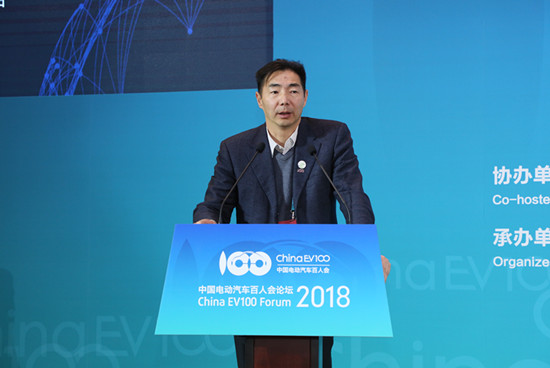 1516527427409019567.jpg 主題峰會(huì)4 上海國(guó)際汽車城(集團(tuán))有限公司董事長(zhǎng)兼總經(jīng)理 榮文偉 1.jpg