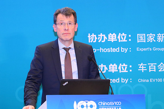 1516544815567035055.jpg 主題峰會6-Joachim Fetzer-Brusa Elektronik AG總裁(4).jpg