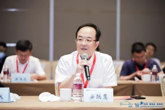 汽車界大佬云集,2020年中國汽車T10峰會在上海召開 汽車界大佬云集,2020年中國汽車T10峰會在上海召開