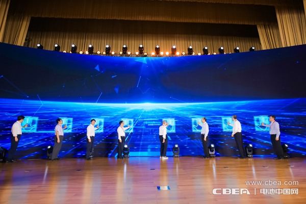 中國(guó)電池工業(yè)協(xié)會(huì)氫能與燃料電池分會(huì)成立儀式