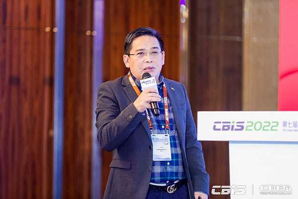 電池/材料/設備齊突圍,新能源邁向新天地 電池/材料/設備齊突圍,新能源邁向新天地