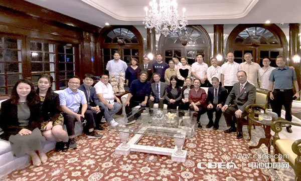 動力電池應用分會商務考察團一行,應邀參加中國菲律賓商會會長David Lim舉辦的企業家聚會 動力電池應用分會商務考察團一行,應邀參加中國菲律賓商會會長David Lim舉辦的企業家聚會