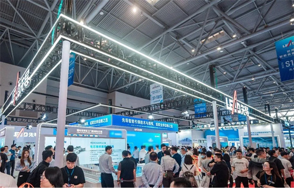 系列新品全球首發(fā)!先導(dǎo)智能閃耀CIBF 系列新品全球首發(fā)!先導(dǎo)智能閃耀CIBF