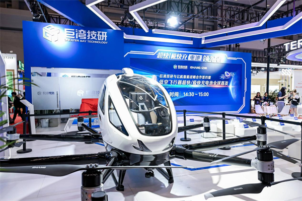 簽約億航,巨灣技研重磅發(fā)布eVTOL超快/極快充電池系統(tǒng) 簽約億航,巨灣技研重磅發(fā)布eVTOL超快/極快充電池系統(tǒng)