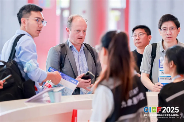 再創新高!參展商超3200家,CIBF2025今日盛大開幕! 再創新高!參展商超3200家,CIBF2025今日盛大開幕!