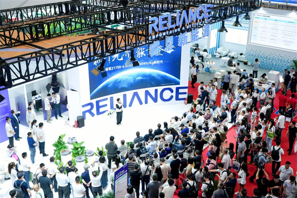 「極耳無界 能量登峰」發布會圓滿落幕:睿恩21700-6Ah電池全球首發,攜手蔡司共繪質量新篇章 「極耳無界 能量登峰」發布會圓滿落幕:睿恩21700-6Ah電池全球首發,攜手蔡司共繪質量新篇章