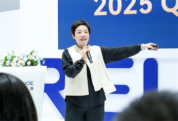 「極耳無界 能量登峰」發布會圓滿落幕:睿恩21700-6Ah電池全球首發,攜手蔡司共繪質量新篇章 「極耳無界 能量登峰」發布會圓滿落幕:睿恩21700-6Ah電池全球首發,攜手蔡司共繪質量新篇章