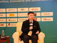 圖：寧德時代新能源市場總監楊琦接受媒體采訪